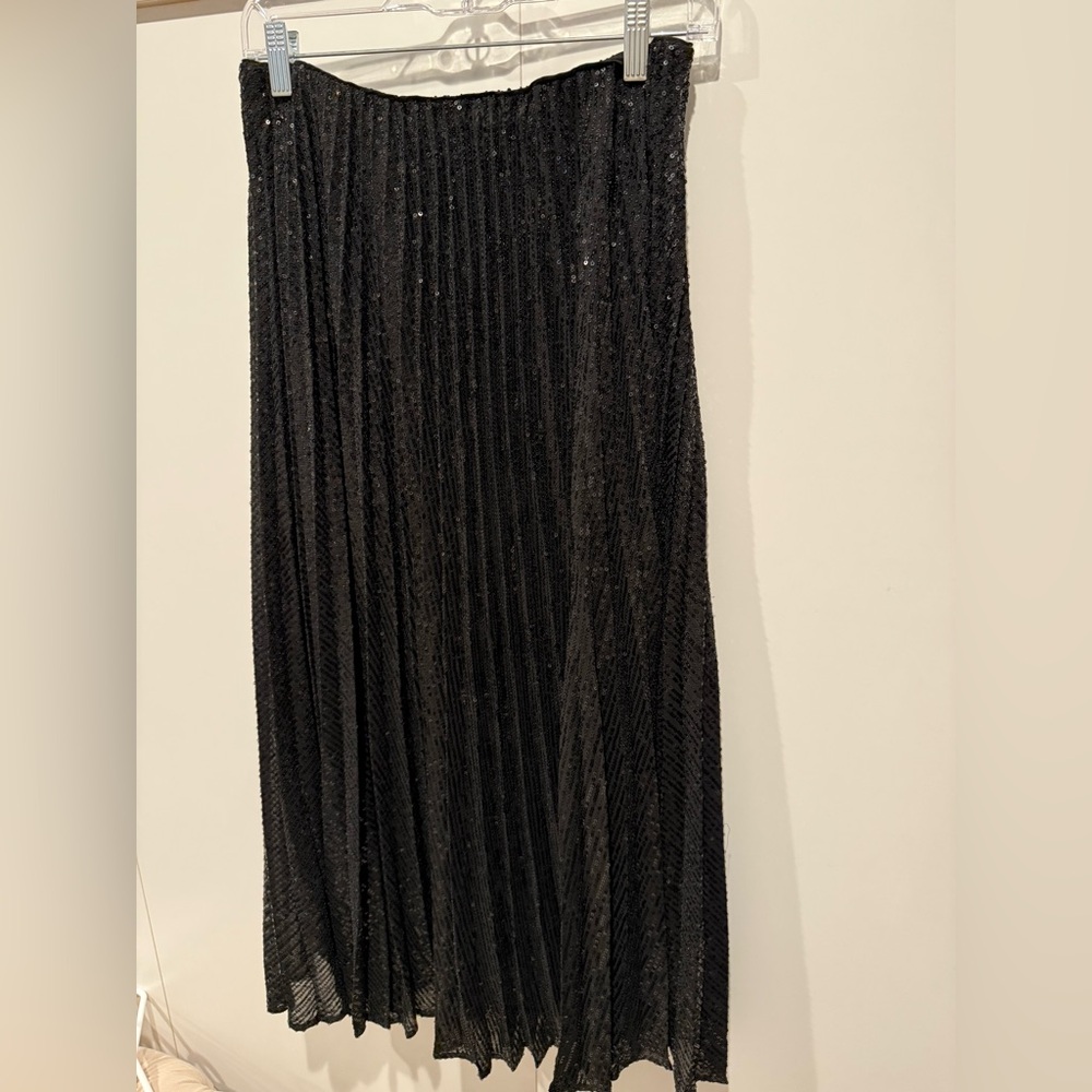Elegant Sequin Black Pleated Skirt